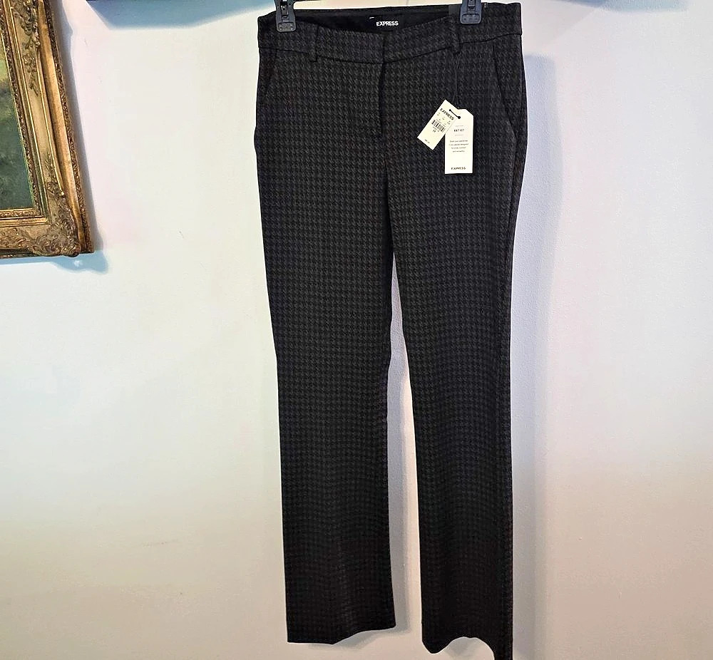 Express Knit Kit Checkered Knit Trousers in Black Size Small NWT